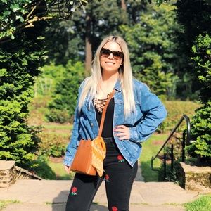 Meet your Posher, Emily